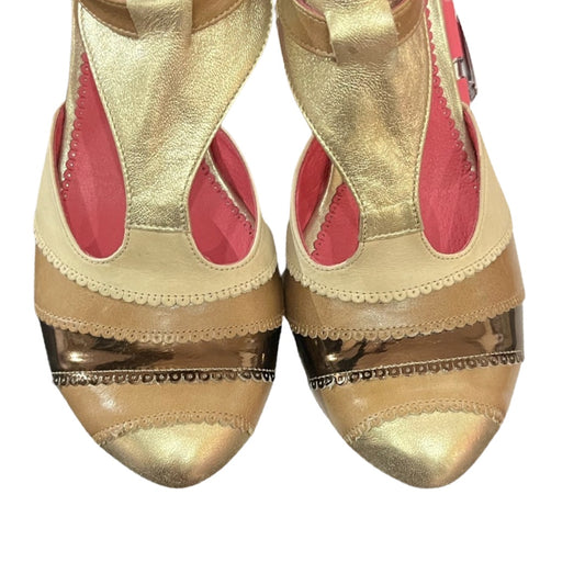 Tulip - Natural - Last pair 40 - Chanii B