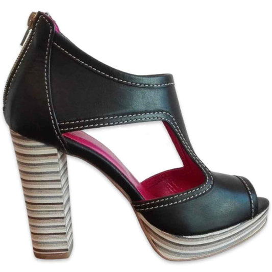 Chic - Black platform sandal- LAST PAIRS 35 AND 36