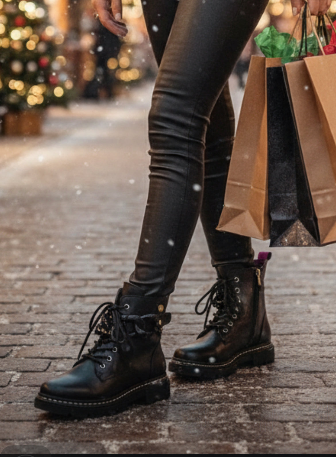 Paris - Black leather combat boot
