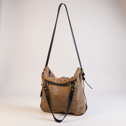 Campagne-tan laser leather handbag