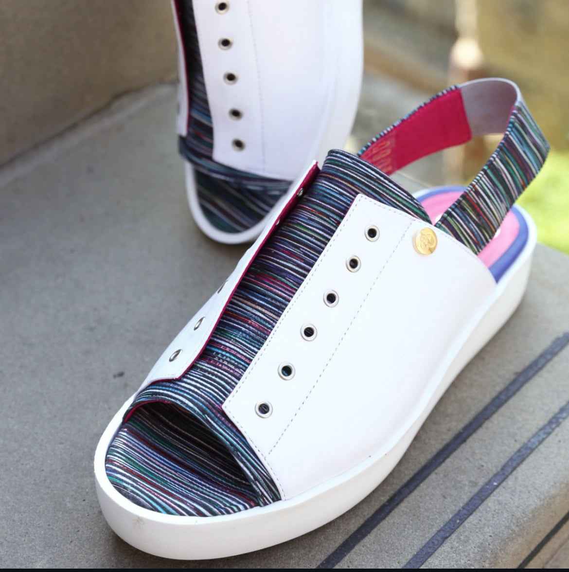 Venus - Black Stripe/White 37 and 40!