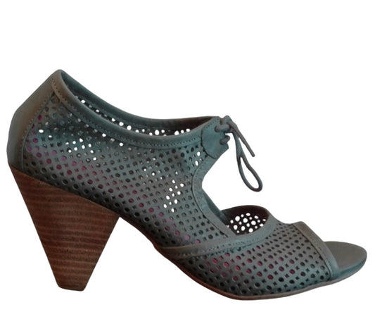 Gateau-grey Last pairs 37 & 39 - Chanii B