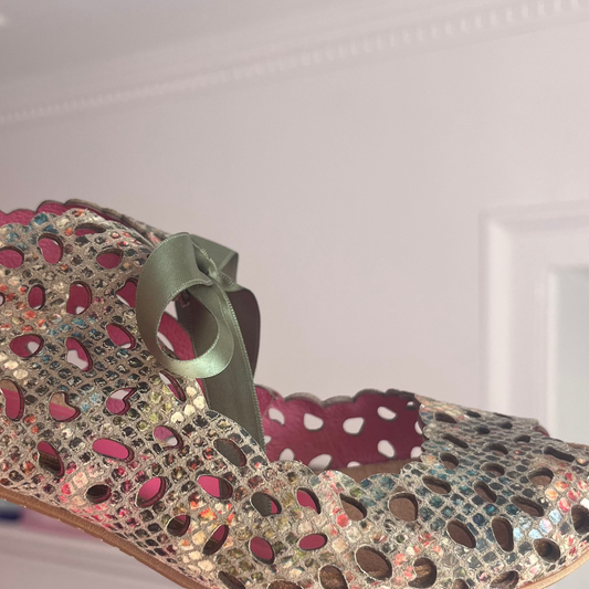 Sage Ribbon ā Interchangeable Shoe Ribbon