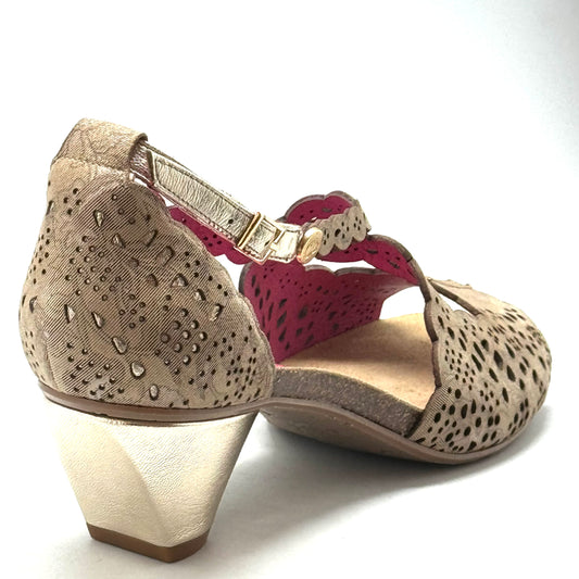 Fille - Champagne - Chanii B