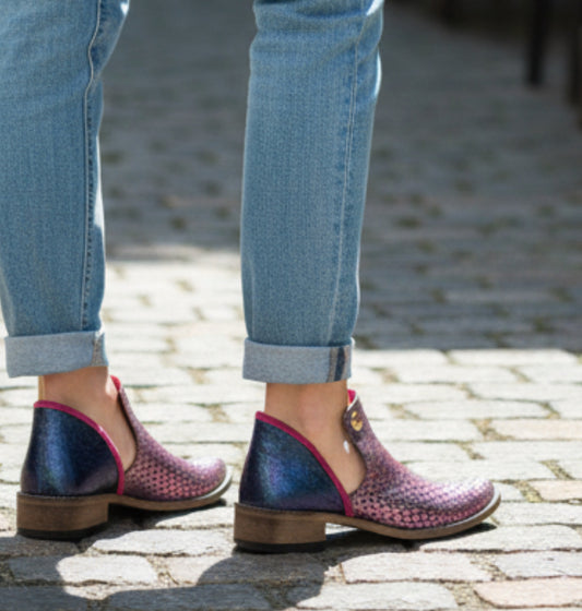 Zippette - Iridescent cranberry stars navy boot - Chanii B