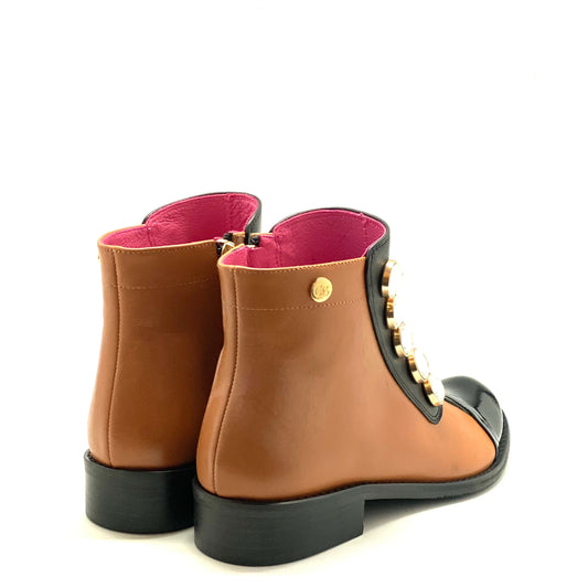 Tudor - Black and natural Ankle Boot - Chanii B