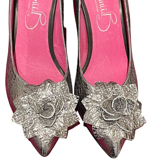 Cruise- pewter flower - Chanii B