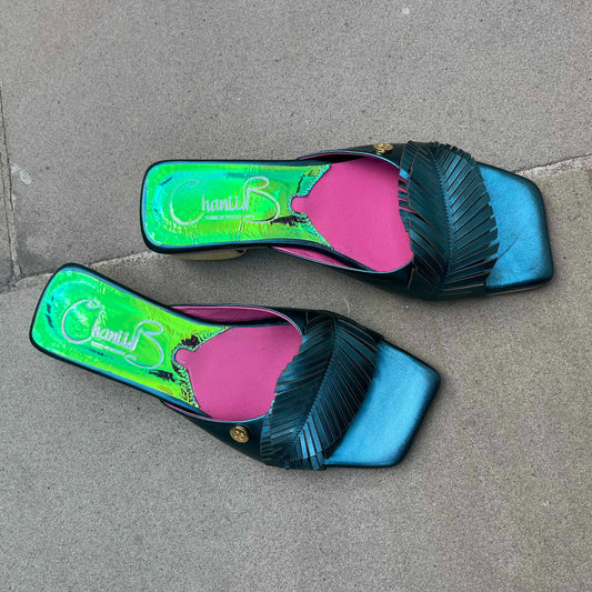 Kiki slide- Aqua metallic slide - Chanii B