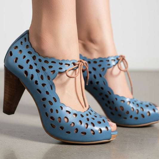 La Lune Blue- LAST PAIR 37