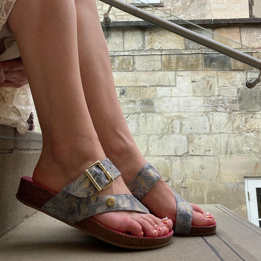 Je Suis - Blue green toe post sandal - Chanii B