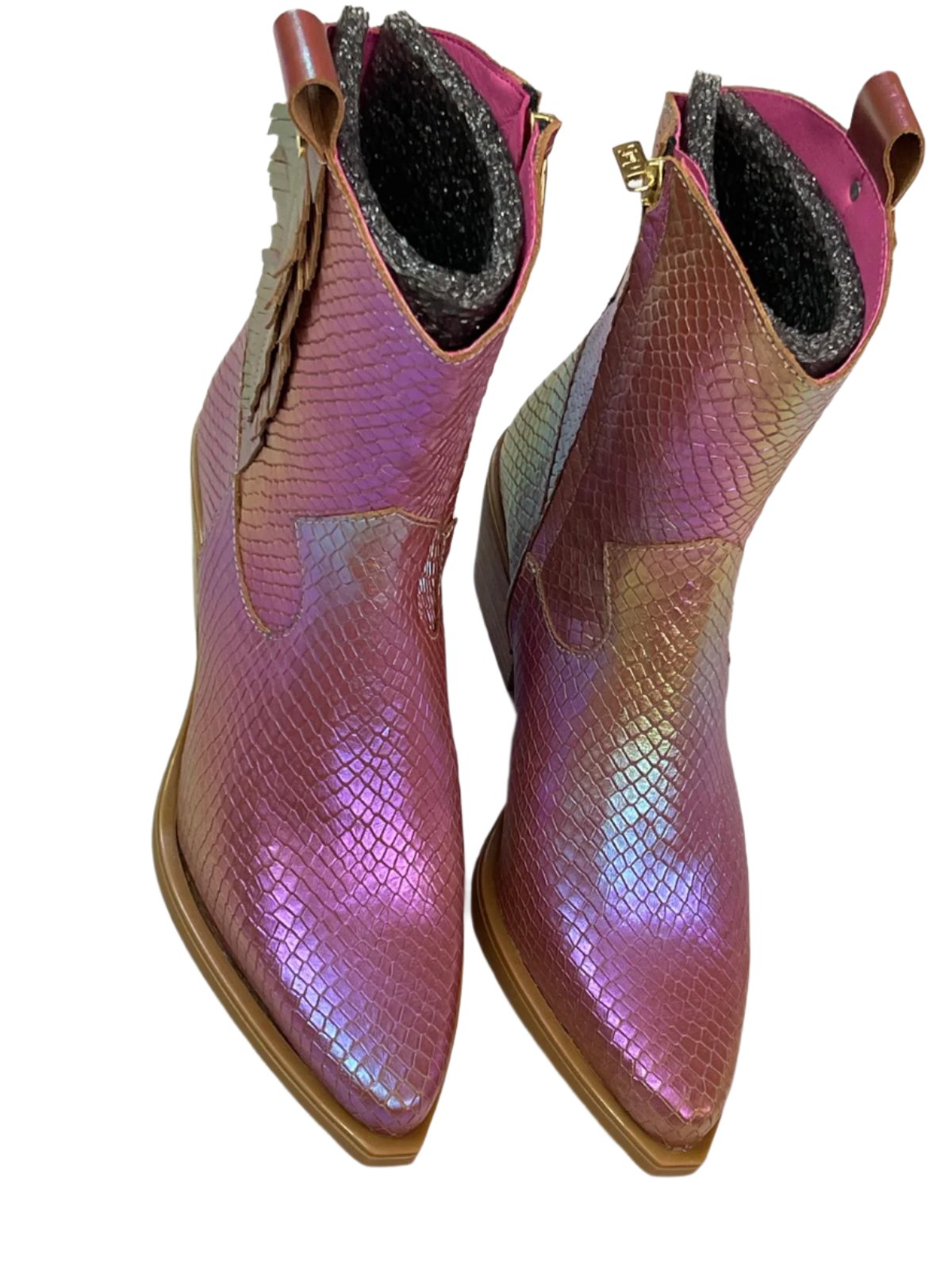 Magnifique- Iridescent cowboy boot - Chanii B