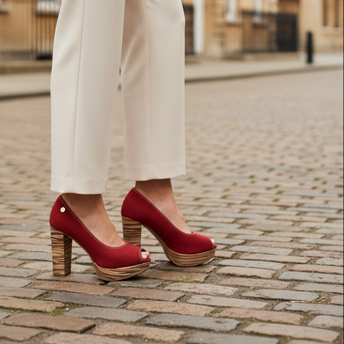 Bebe - Red suede heel