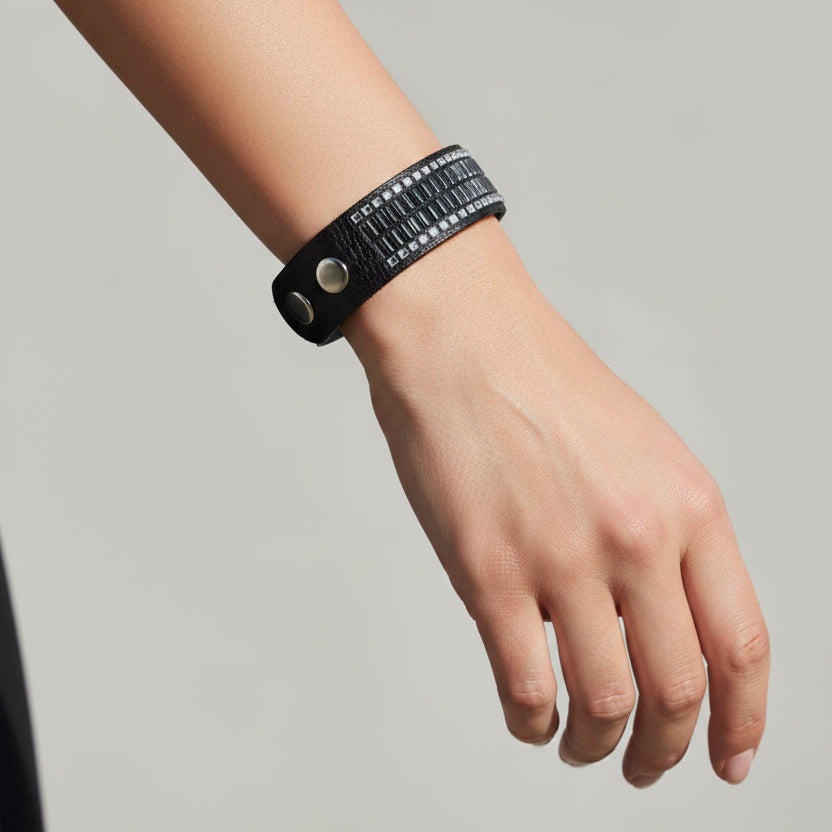 Handmade black leather and crystals bracelt