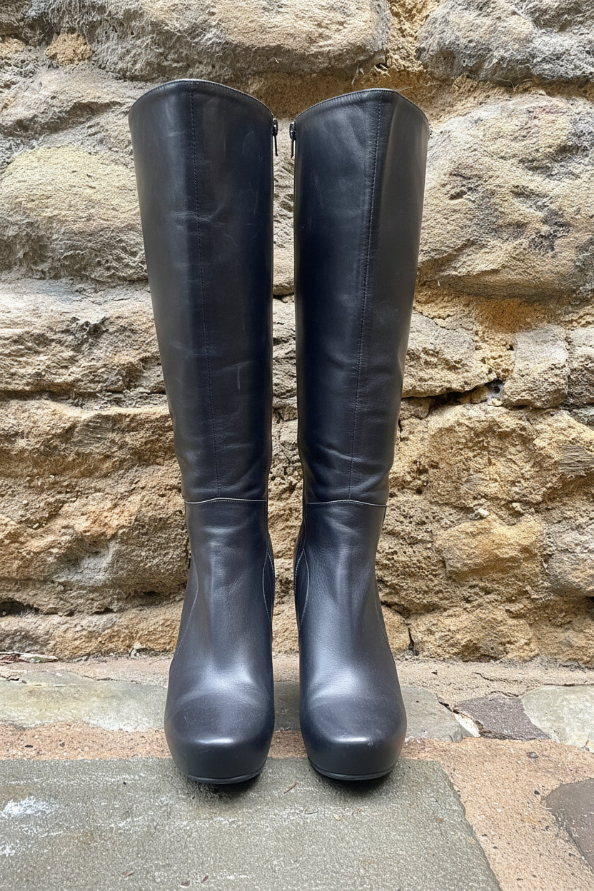 Plateaux- Platform boot last pair 37! - Chanii B