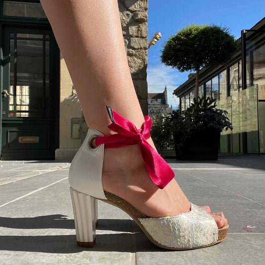 Frisson - White Iridescent - Chanii B