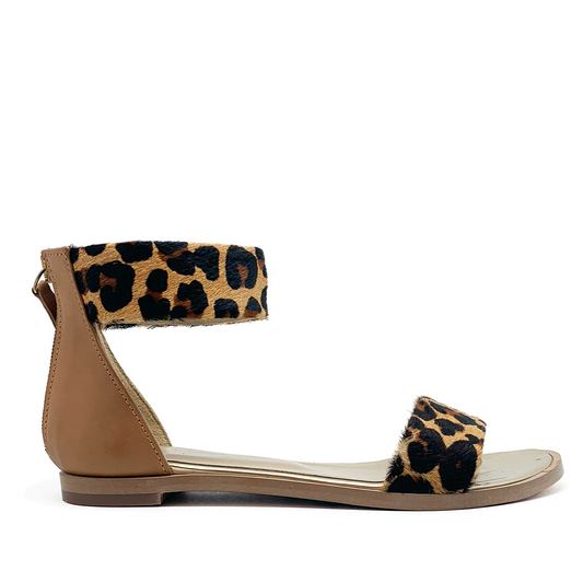 Marionette - Leopard flat sandal- 35, 37 and 40! - Chanii B