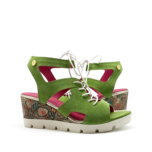 Sissors wedge sandal lime green - Chanii B