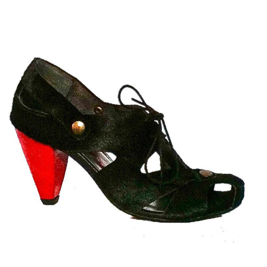 Coco Black/Red - Chanii B