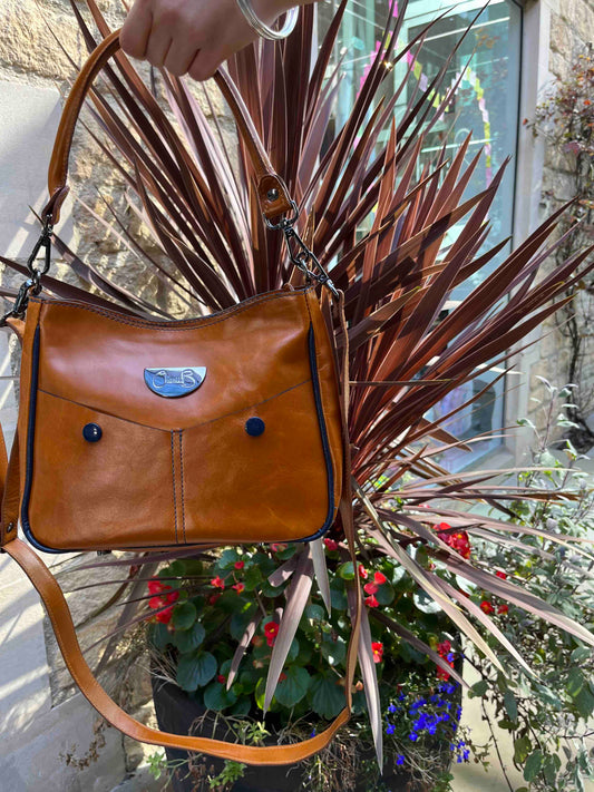 Bella -Tan leather bag - Chanii B