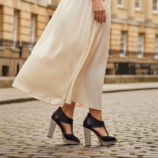 Chic - Black platform sandal - Chanii B