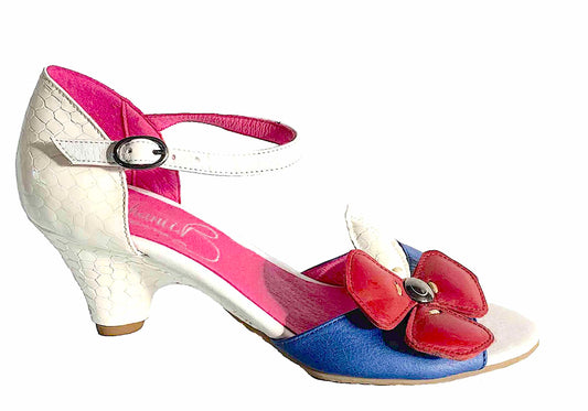 Fleur- Blue red and white - Chanii B