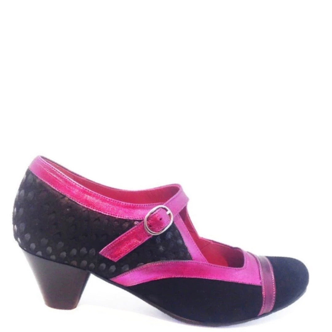 Fuchsia and black on sale shoes