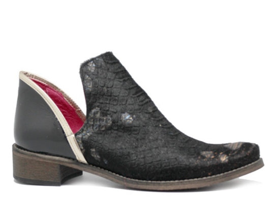 Zippette - Royal Black/Navy Pony - Chanii B