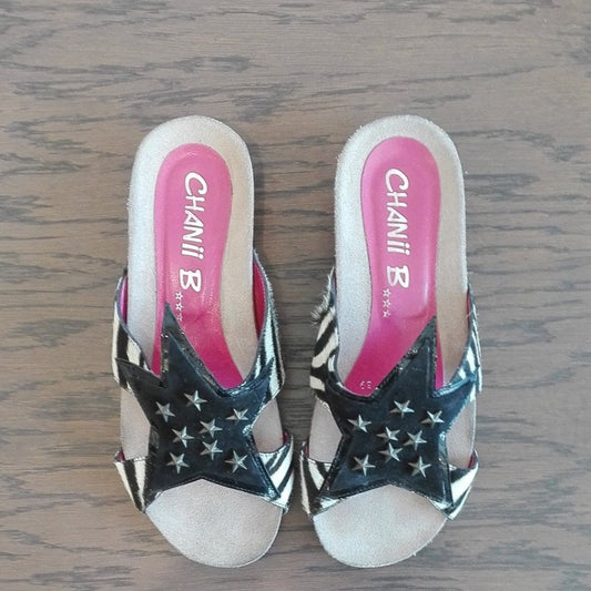 Bop - Zebra slide- LAST PAIR 35! - Chanii B