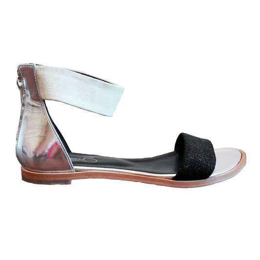 Marionette - Black/White flat sandal Last pairs 36 - Chanii B