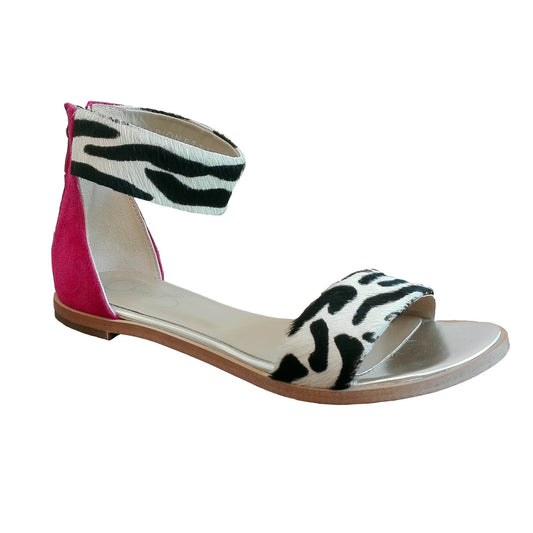 Marionette - Zebra flat sandal SIZE 35 - Chanii B
