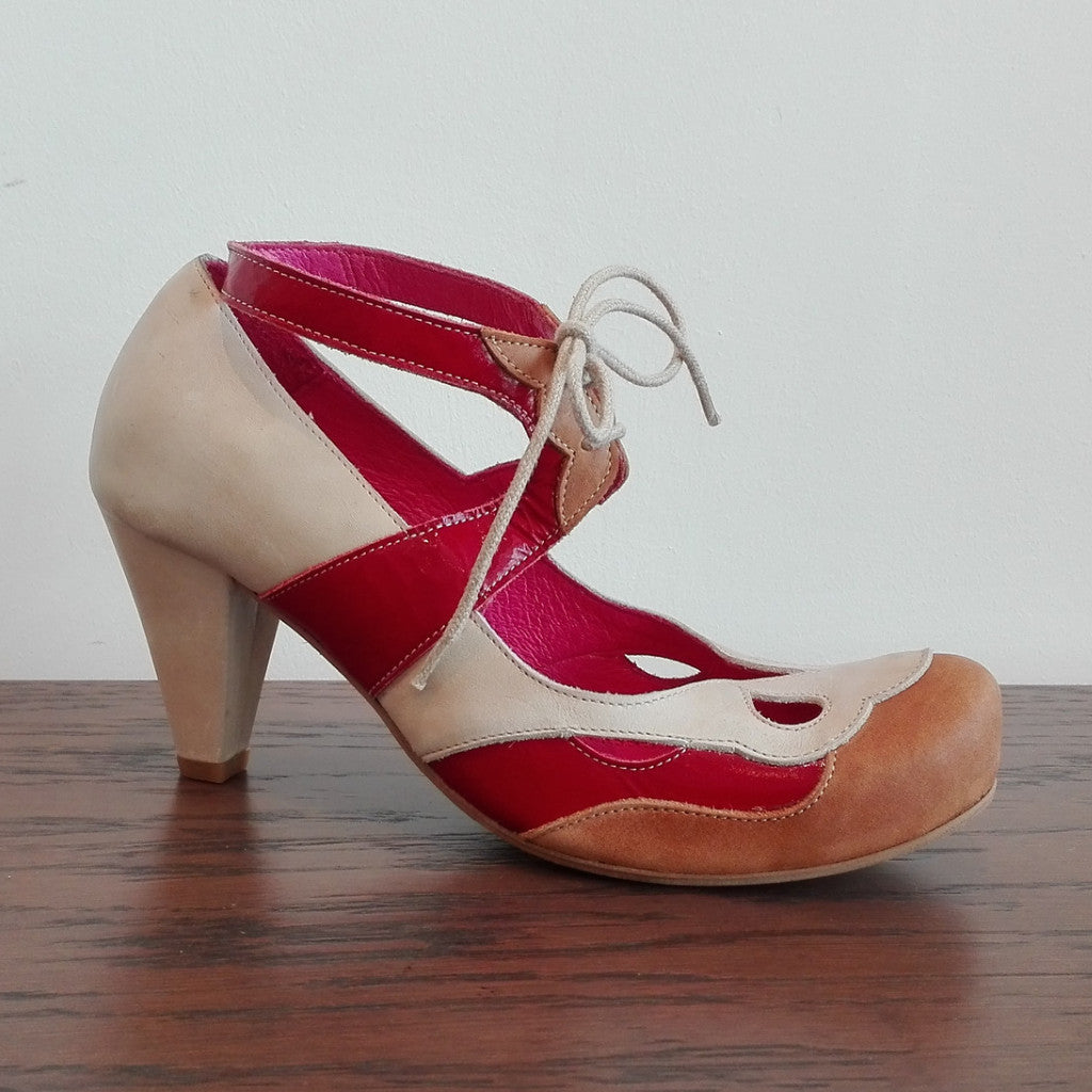 Toujours Natural Red- heel shoe