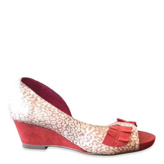 Lait-Coral- LAST PAIR 40! - Chanii B