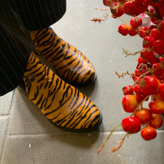 Taille -Tiger Cowhide Chelsey boot - Chanii B