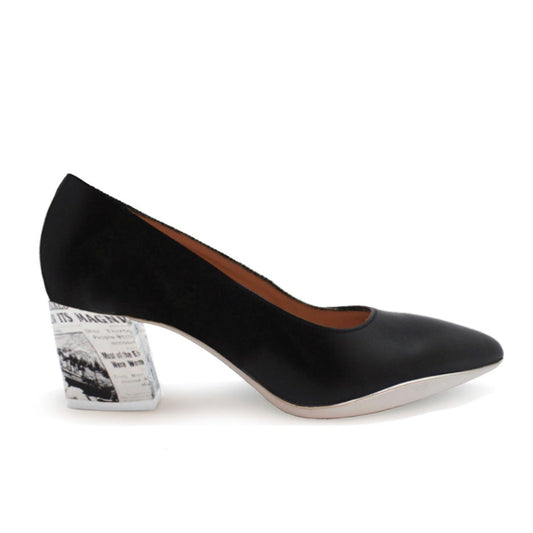Lu Lu - Black leather with newsprint pointed low heel - Chanii B