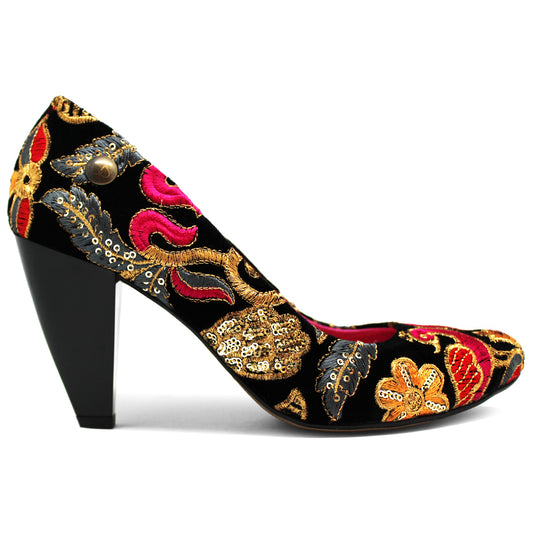 Inglaterre - Black velvet high heel shoe - Chanii B