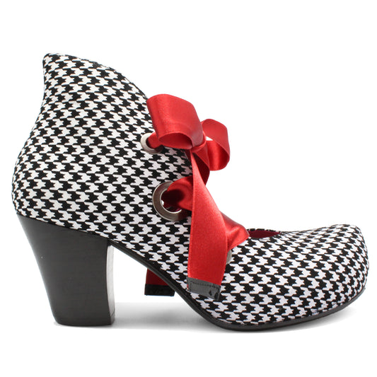 Staple -White Houndstooth heel shoe - Chanii B