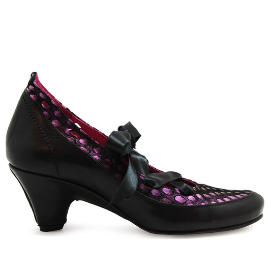 Treat - Black/Toxic Croc Last pair 41 - Chanii B