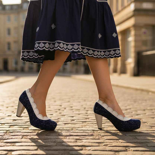 Tu Es Belle - Navy white heel shoe
