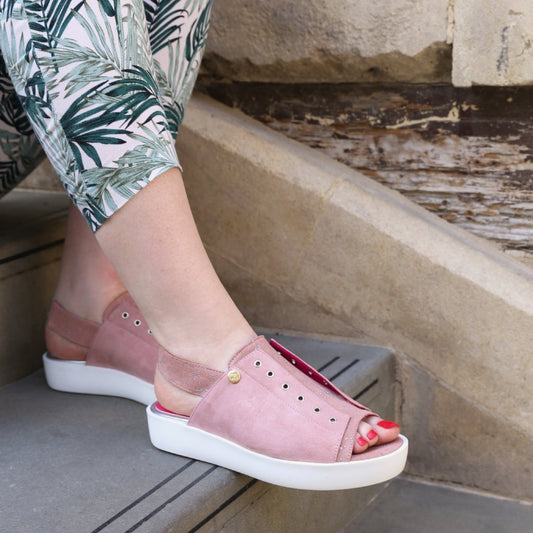 Venus - Dusty Pink - Chanii B