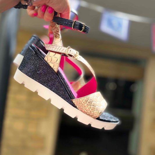 Bien - Gold Croc wedge sandal - Chanii B