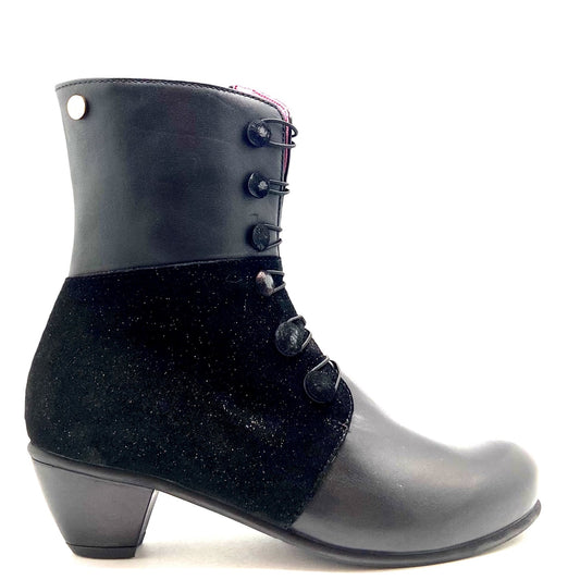 Chateau Noir - Black Button boot - Chanii B