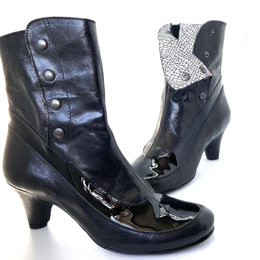 La Vie - Black boot- Last pair 37 and 39! - Chanii B