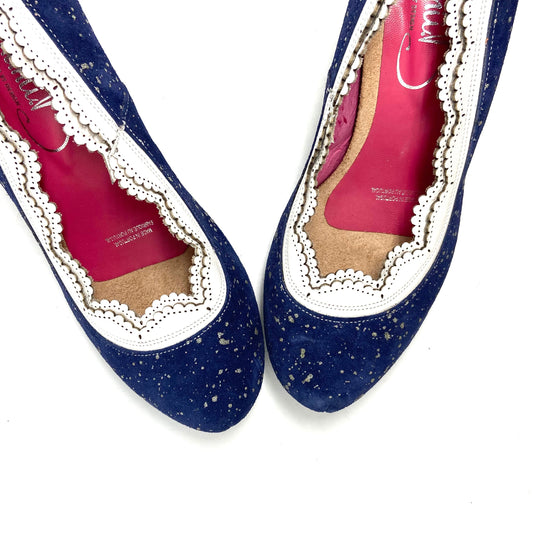Tu Es Belle - Navy white heel shoe - Chanii B
