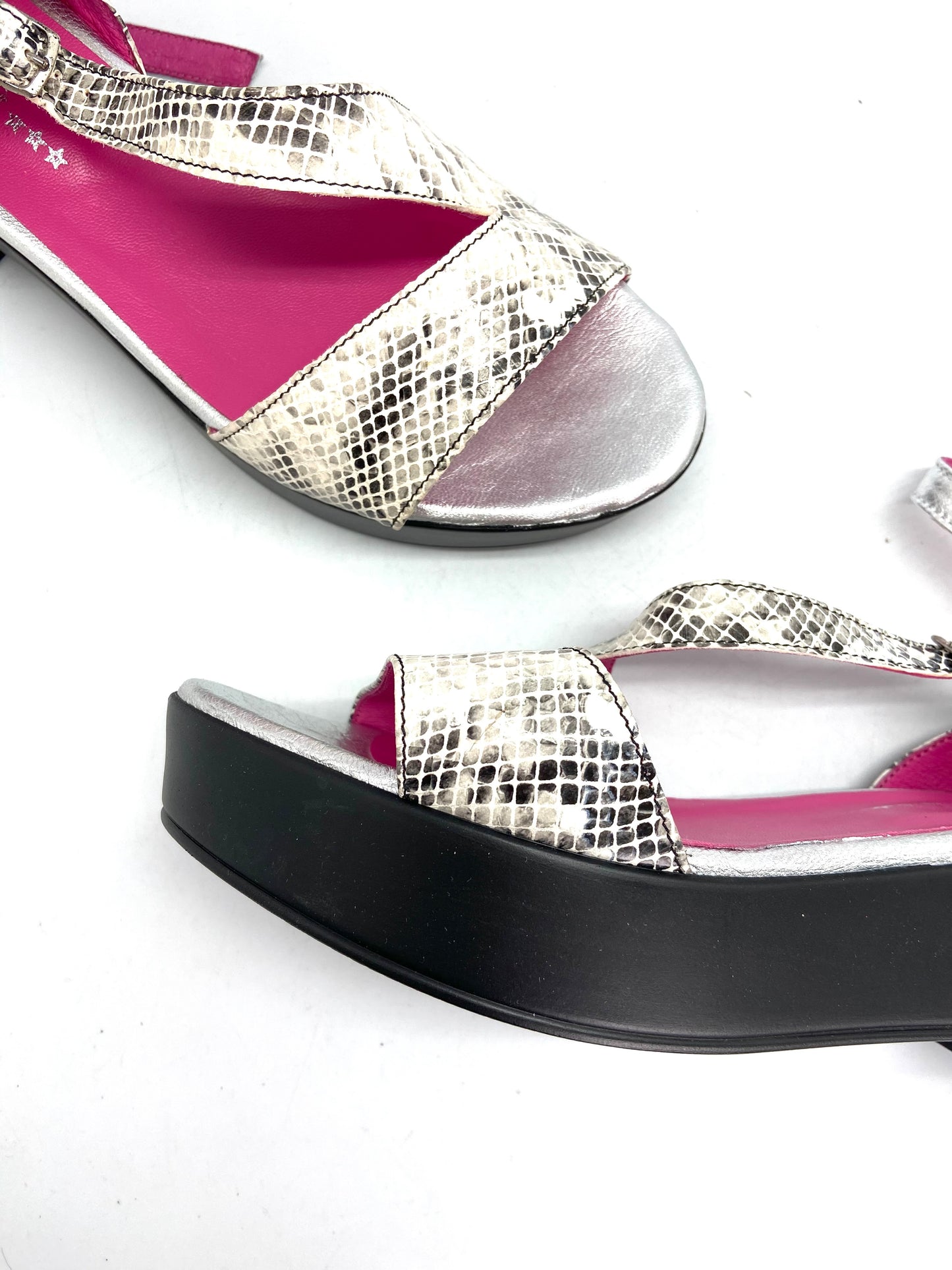 Voici White Snake- LAST PAIR 41! - Chanii B