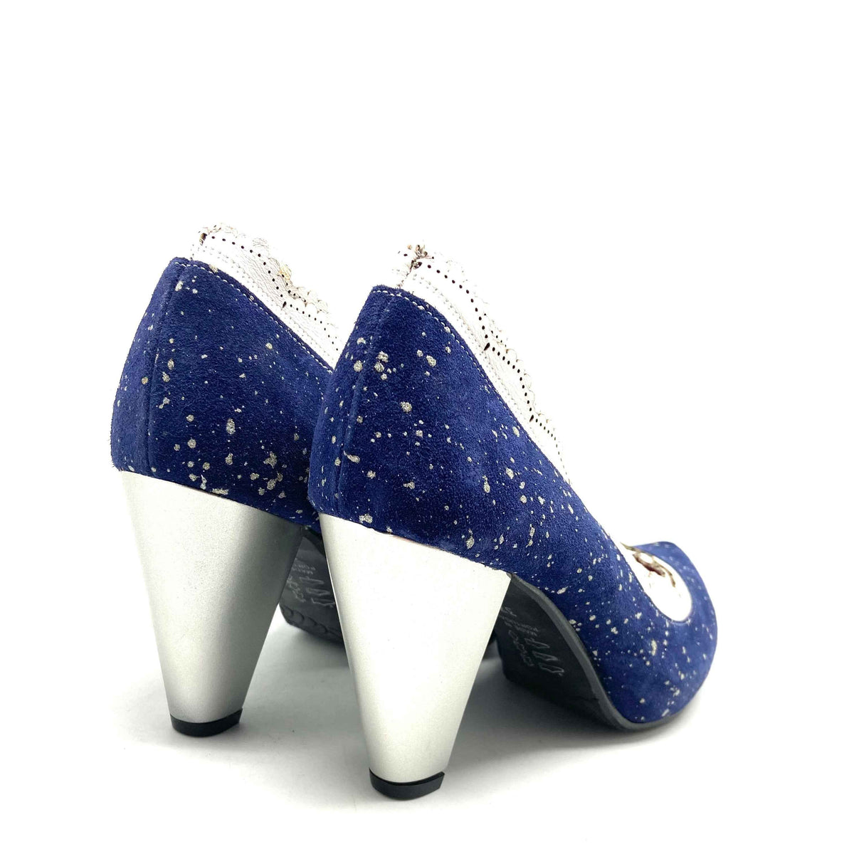 Tu Es Belle - Navy white heel shoe