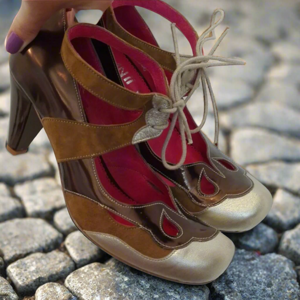 Toujours Metallic- heel shoe- Last pairs 35, 36 and 41!