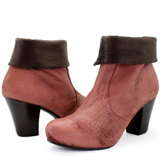 Mais Oui - Dusty Rose - Chanii B