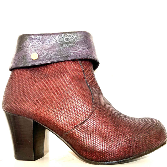 Mais Oui - Wine metallic- purple flower- Last pair 37! - Chanii B