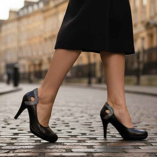 Maritus - black leather high heel