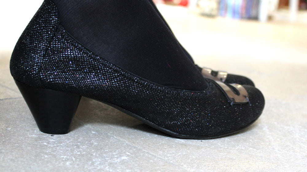 Plateau - Black- Last pairs 40 & 42 - Chanii B